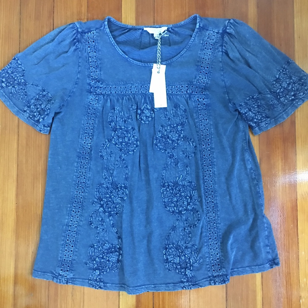 Lucky Brand top